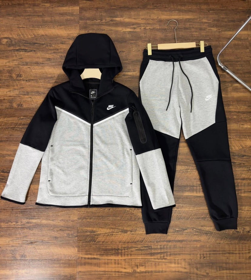 Nke tech tracksuit