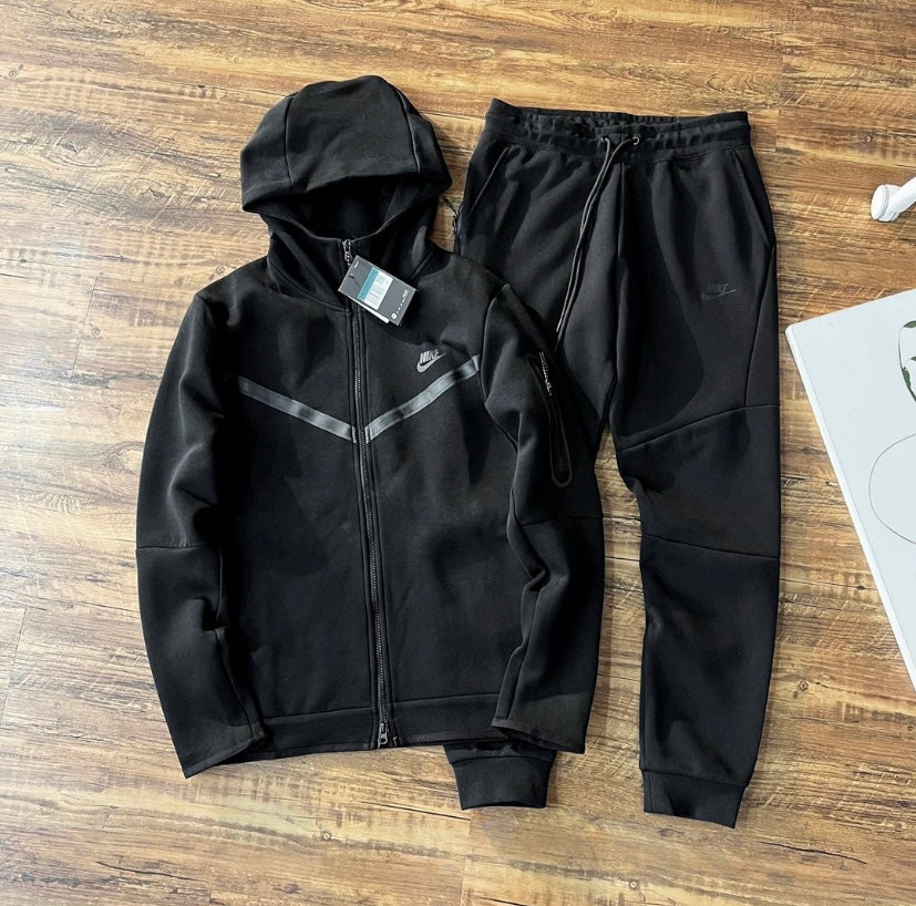 Nke tech tracksuit